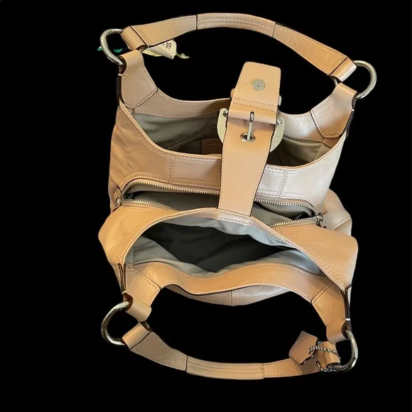 Coach Handbag - Picture 6 of 8